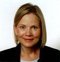 Suzanne Lohmann